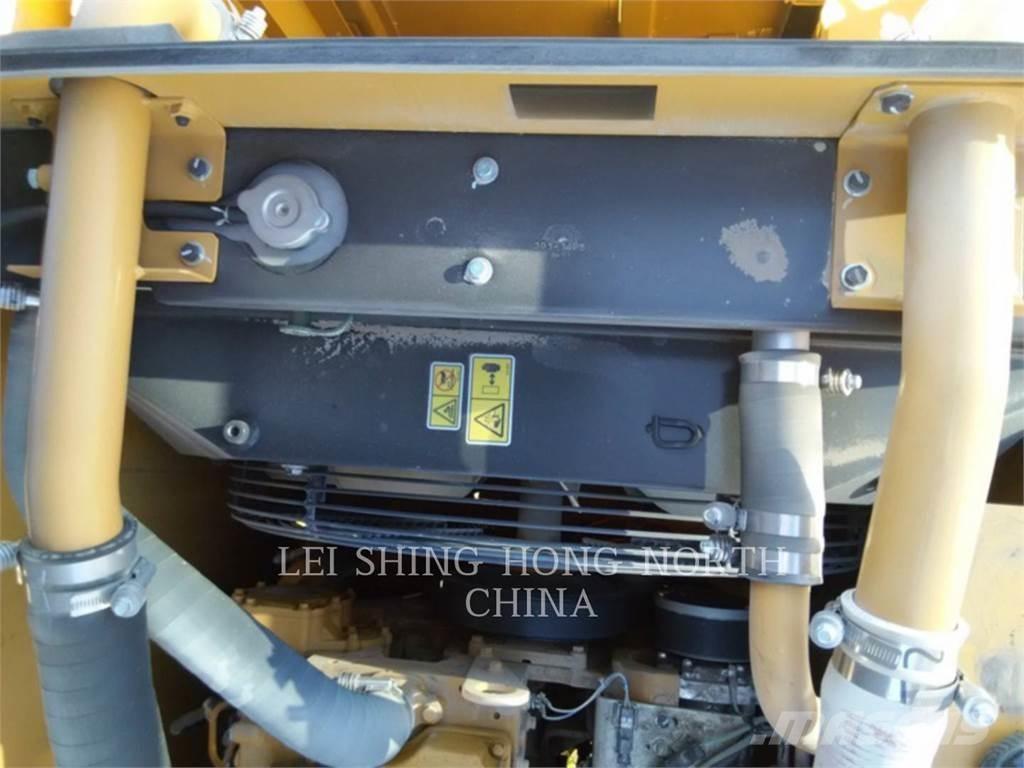 CAT 320D2 Escavatori cingolati