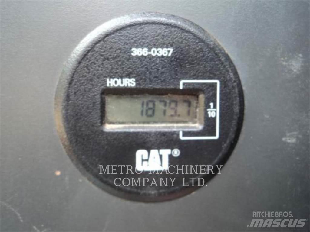 CAT 320DGC Escavatori cingolati