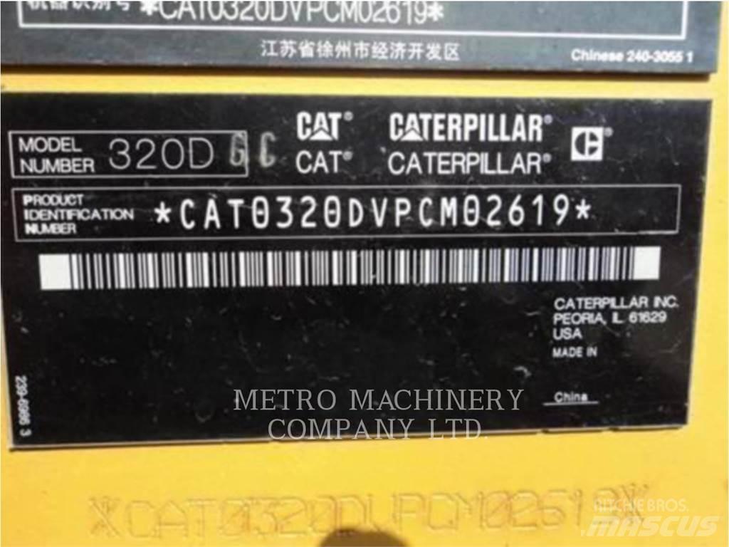 CAT 320DGC Escavatori cingolati