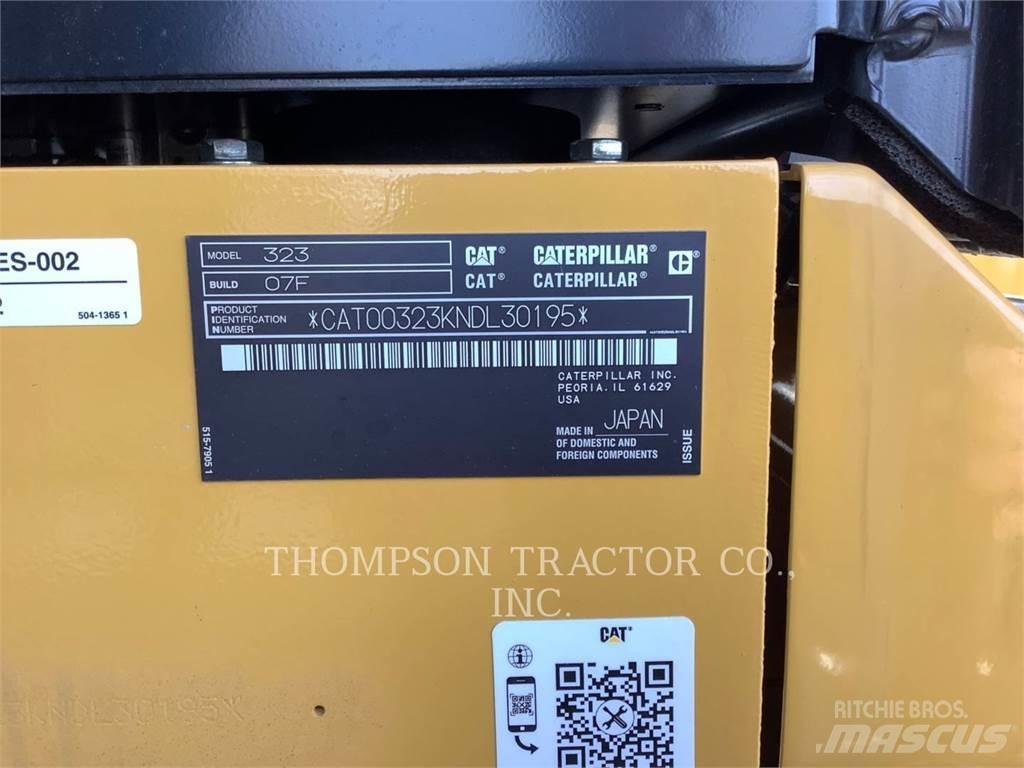 CAT 323 Escavatori cingolati