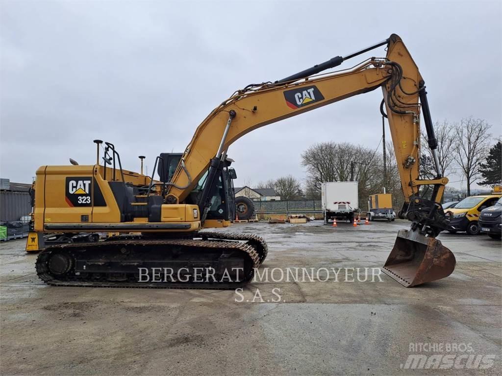 CAT 323 Escavatori cingolati