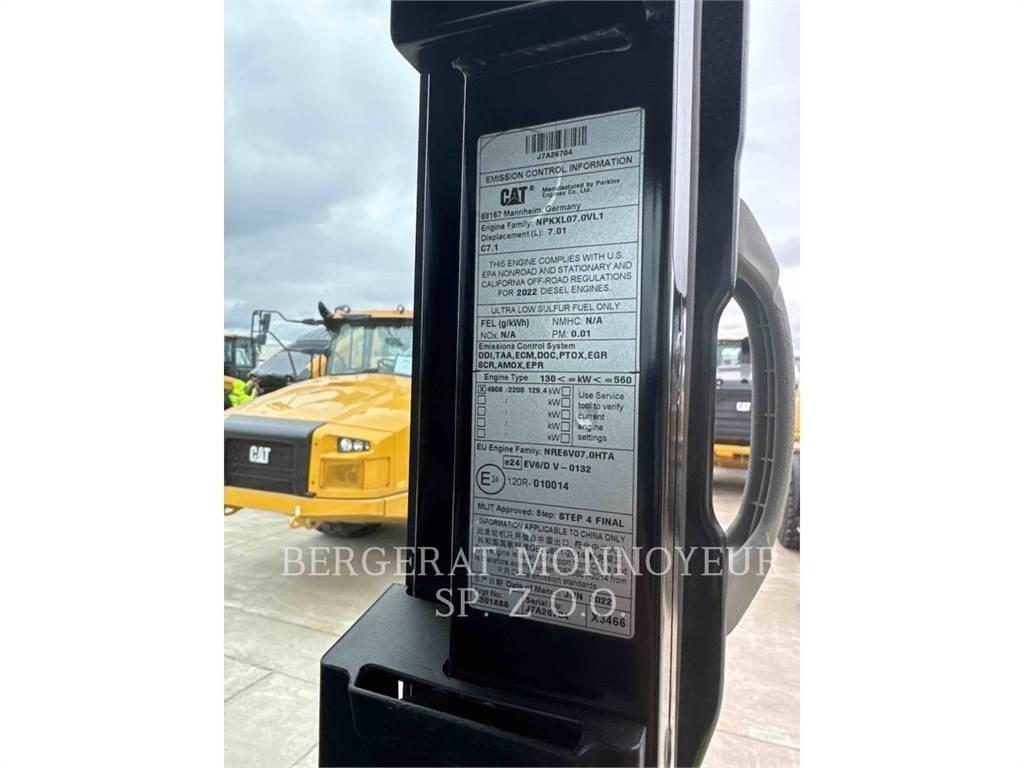 CAT 323 Escavatori cingolati