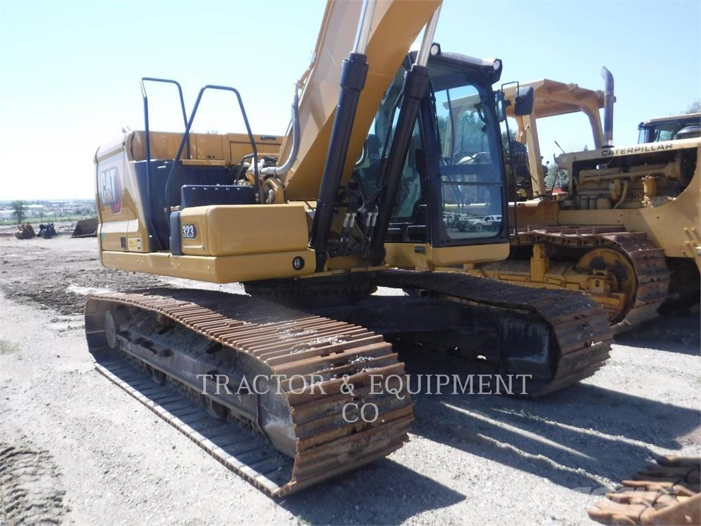 CAT 323 Escavatori cingolati