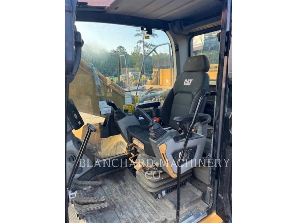 CAT 323 Escavatori cingolati