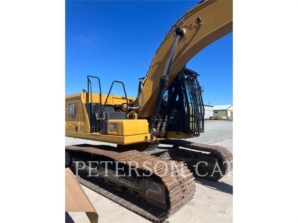 CAT 323 Escavatori cingolati