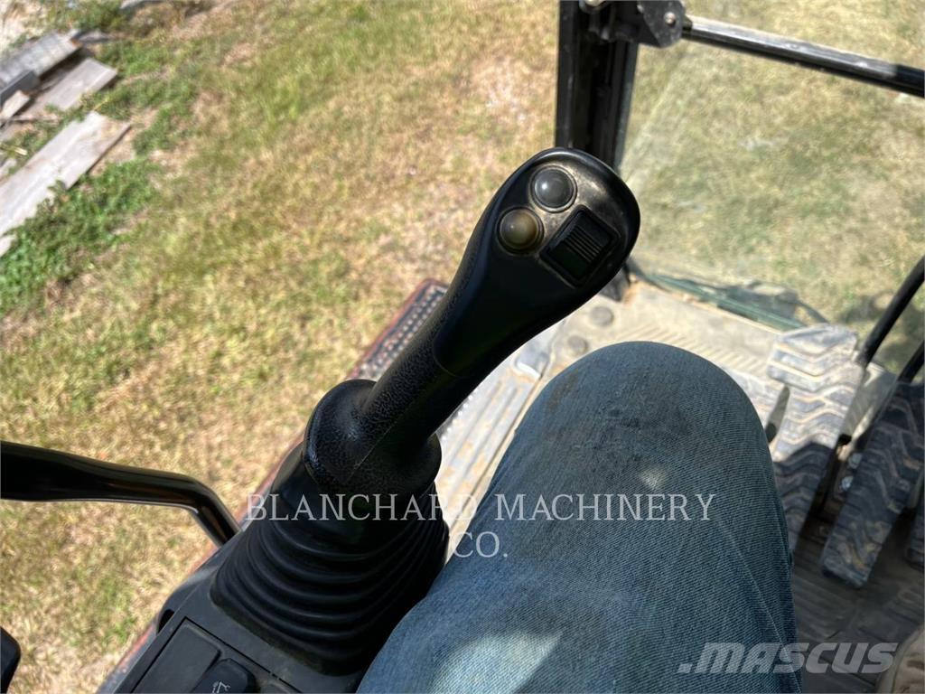 CAT 323 Escavatori cingolati