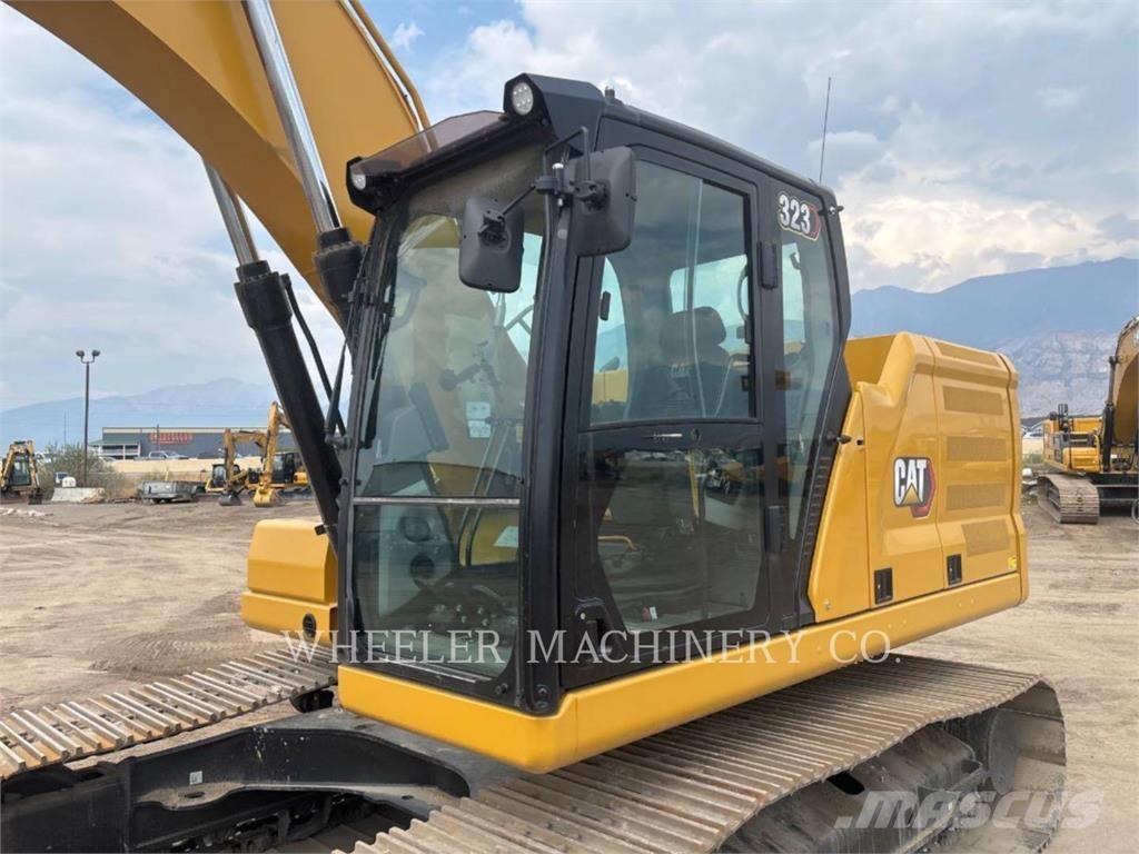 CAT 323 CF Escavatori cingolati