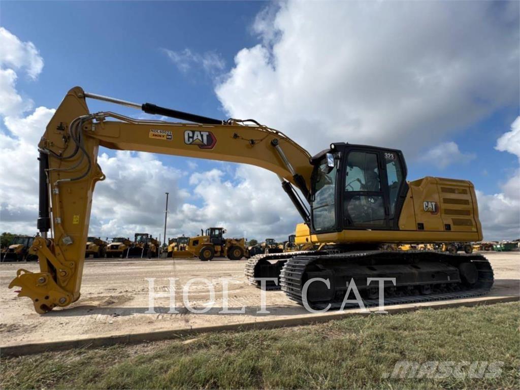 CAT 323 TC Pale gommate