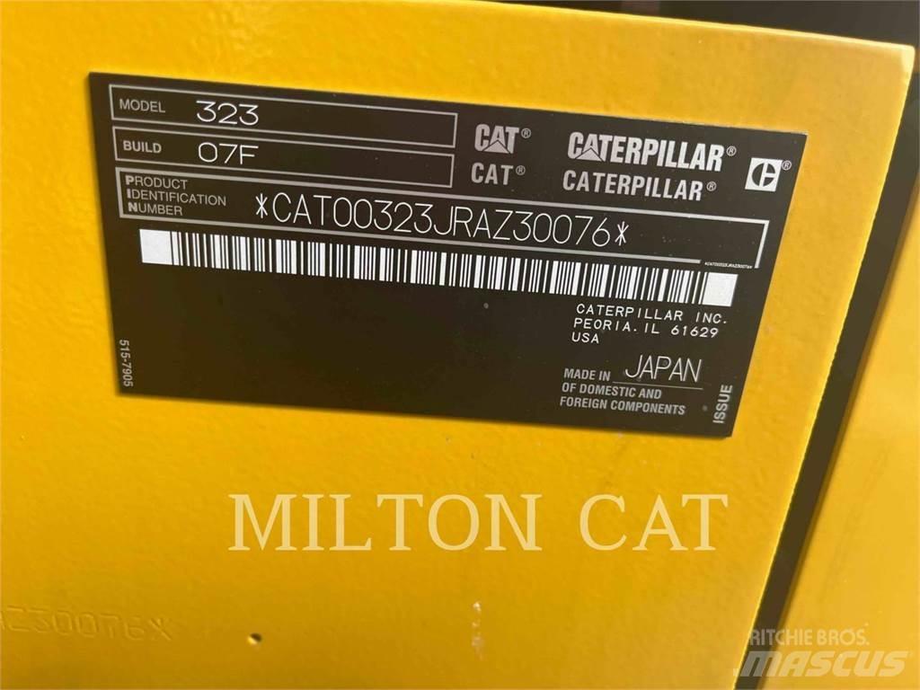 CAT 32307 Escavatori cingolati