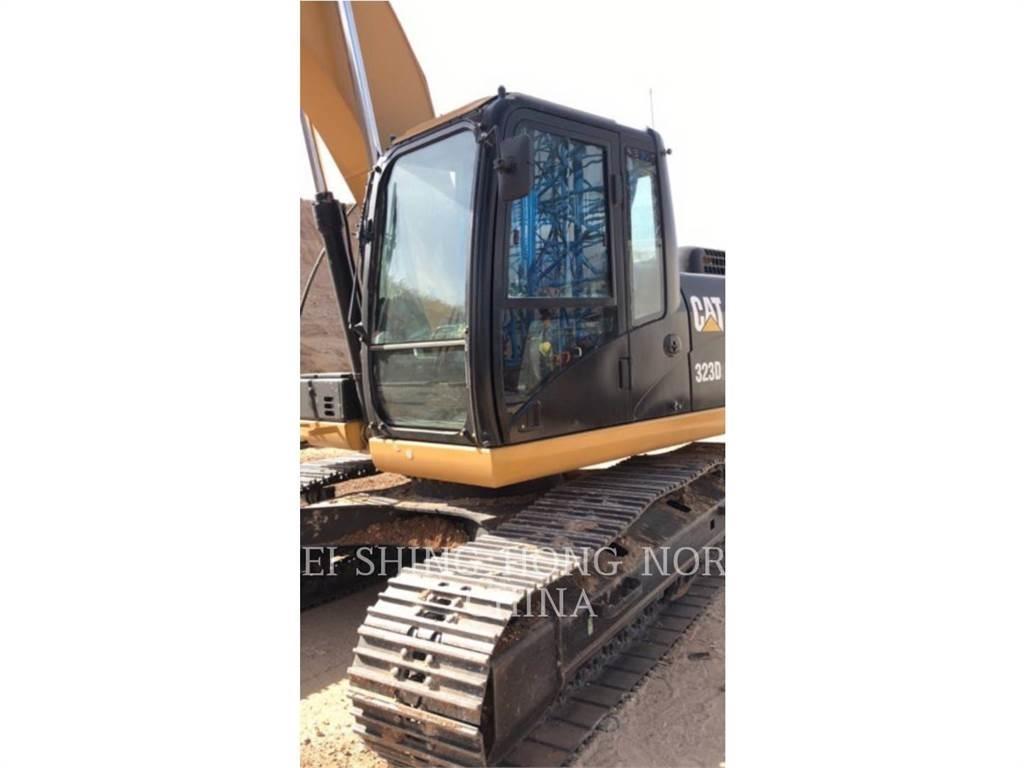 CAT 323D2L Escavatori cingolati