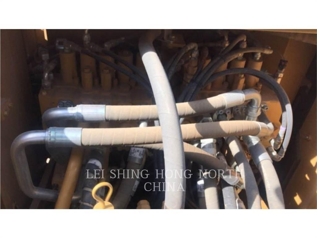 CAT 323D2L Escavatori cingolati