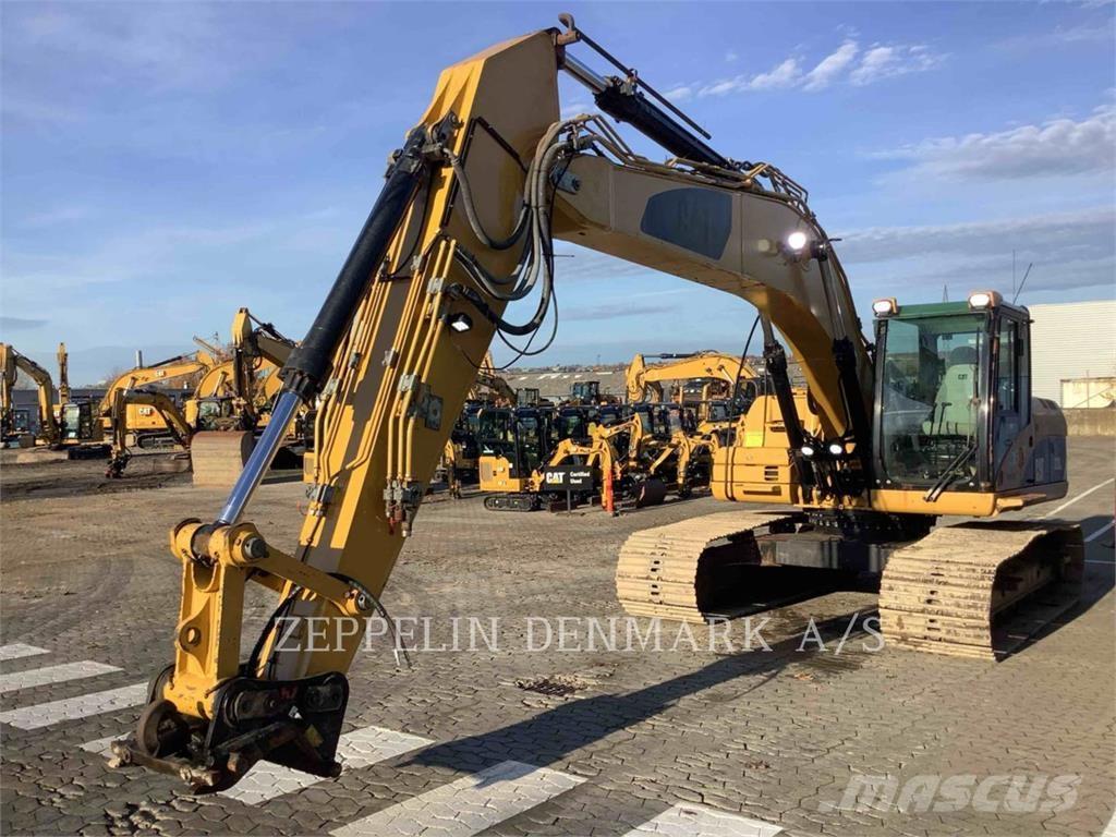 CAT 323DL Escavatori cingolati