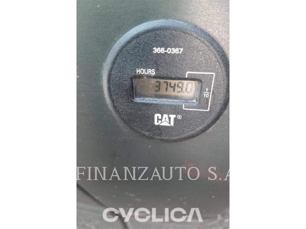 CAT 323DLN Escavatori cingolati