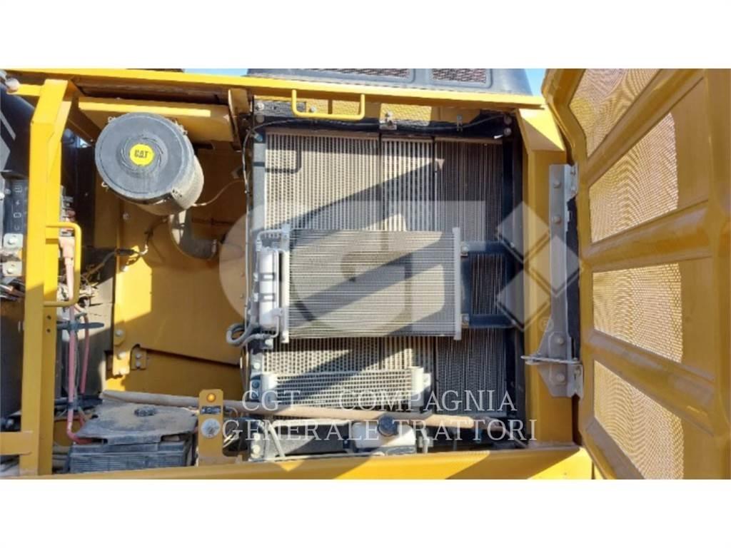 CAT 323F Escavatori cingolati