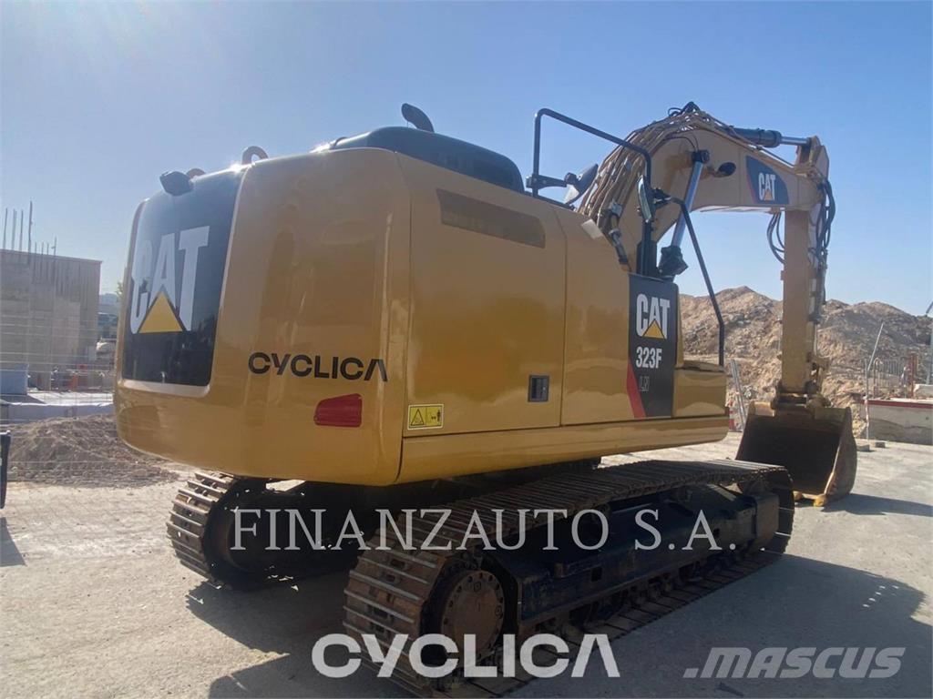 CAT 323F Escavatori cingolati