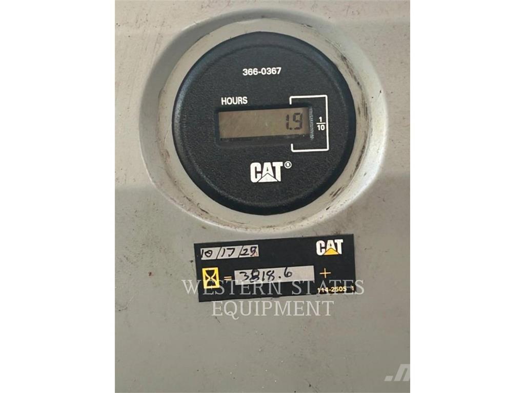 CAT 323F Escavatori cingolati