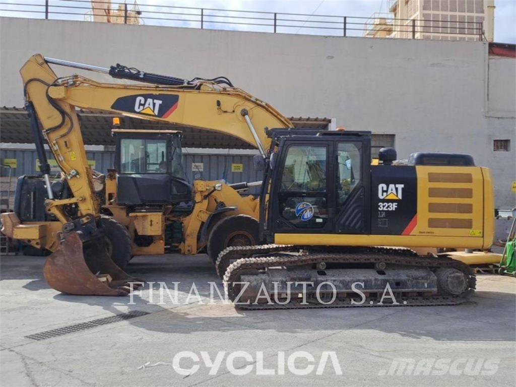 CAT 323F Escavatori cingolati