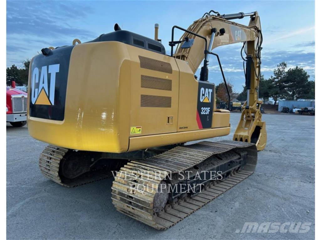 CAT 323F Escavatori cingolati