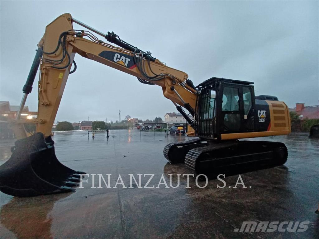 CAT 323F SA Escavatori cingolati