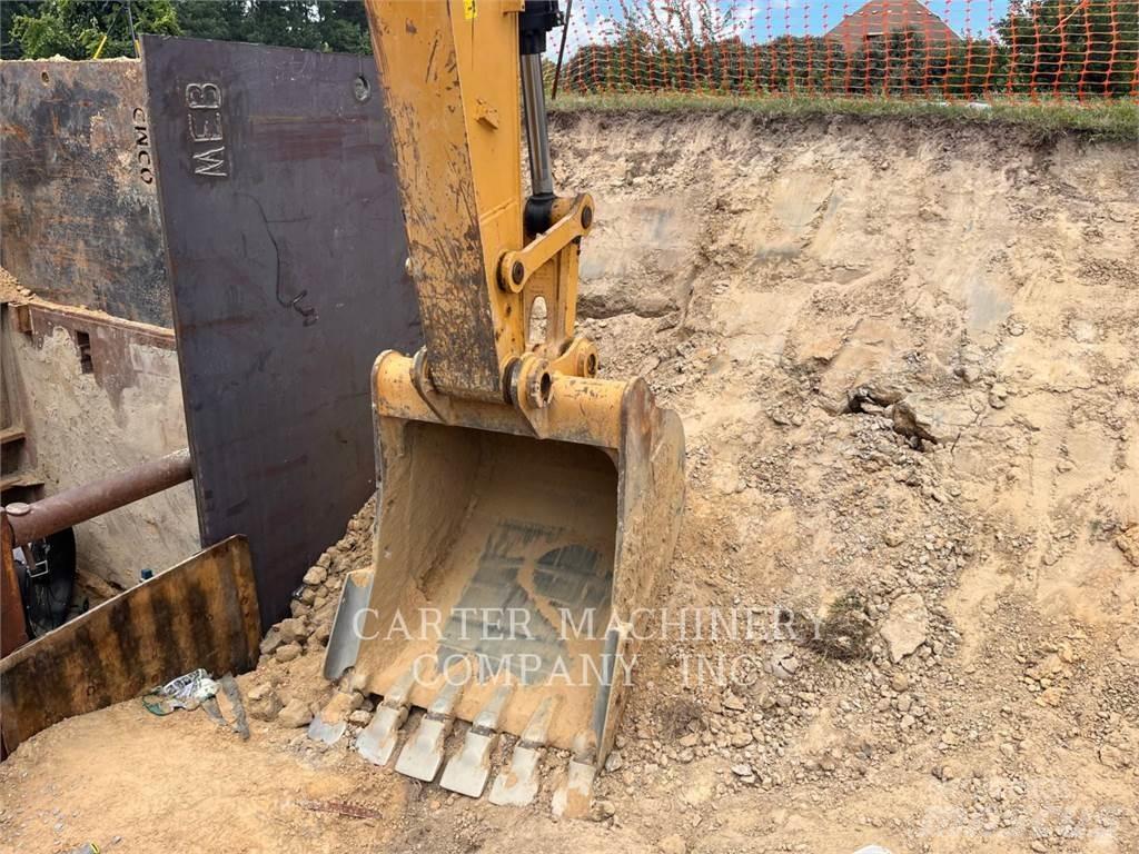CAT 323FL Escavatori cingolati