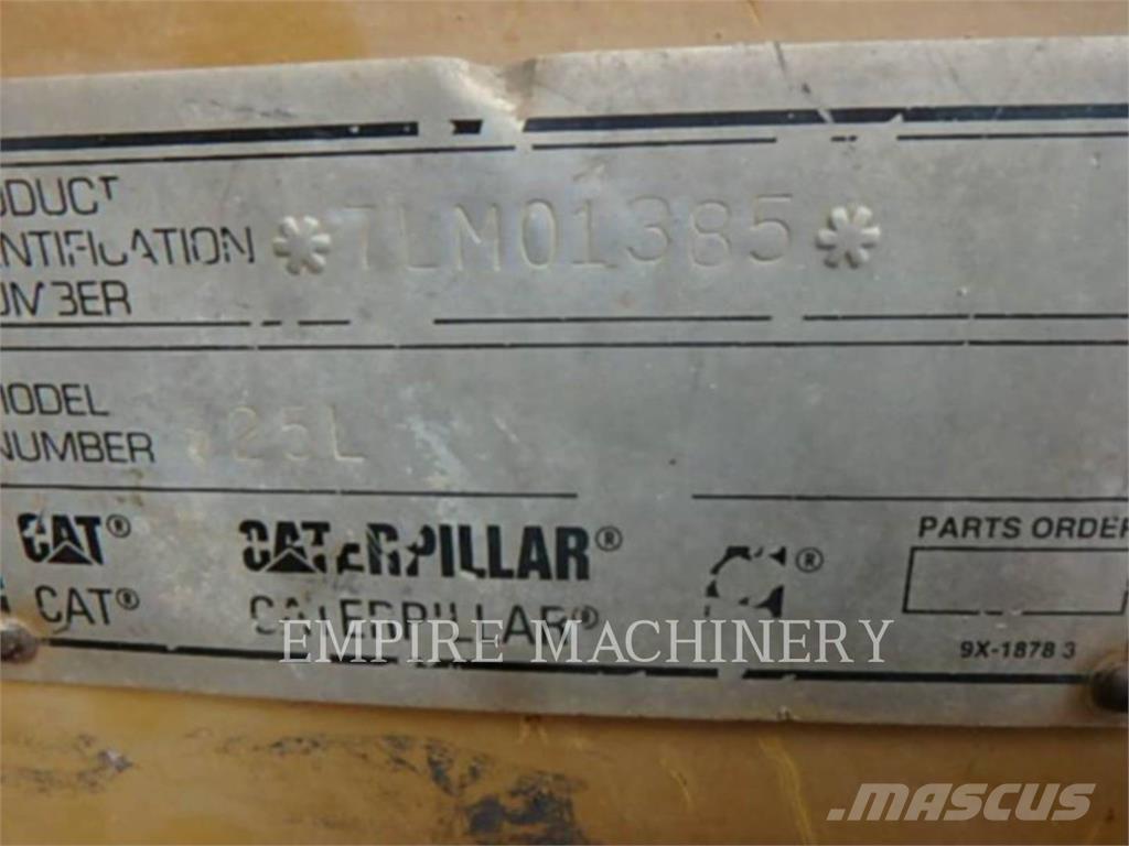 CAT 325 Escavatori cingolati