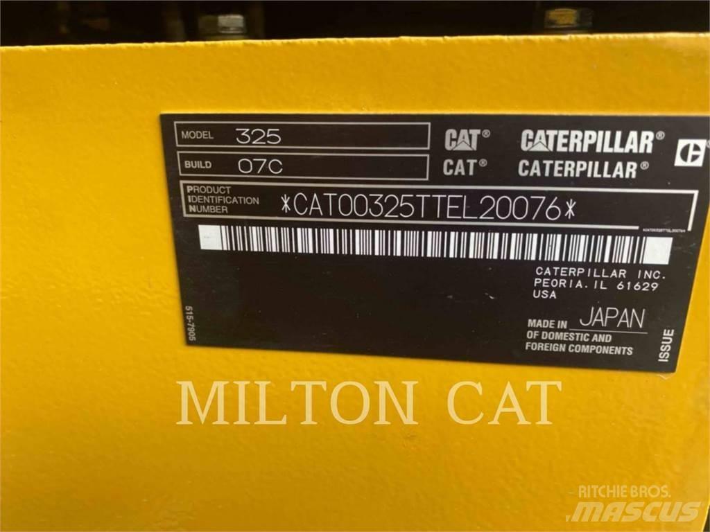 CAT 32507 Escavatori cingolati