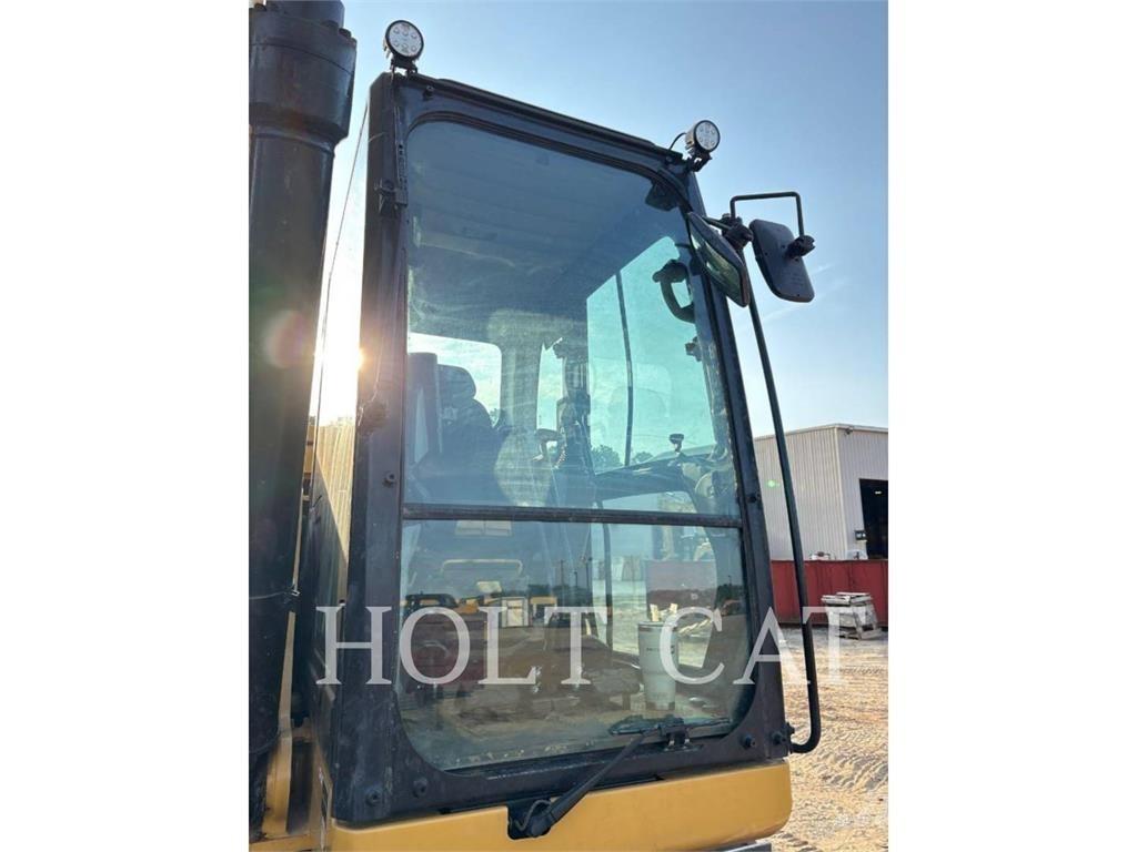 CAT 326 Escavatori cingolati