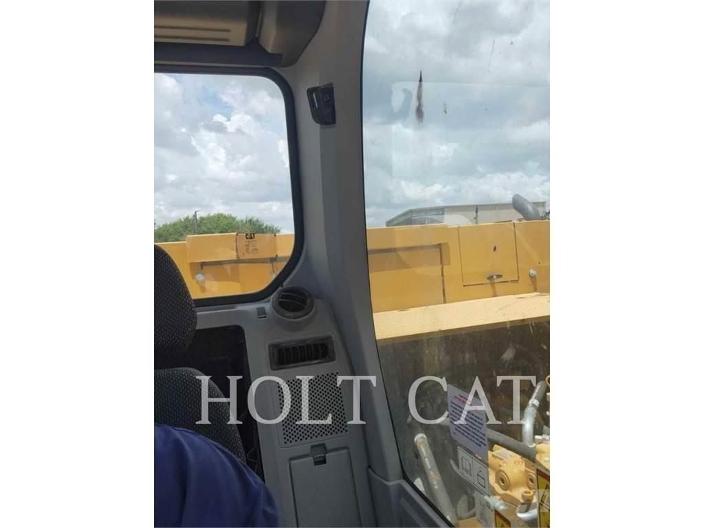 CAT 326 LRF Escavatori cingolati