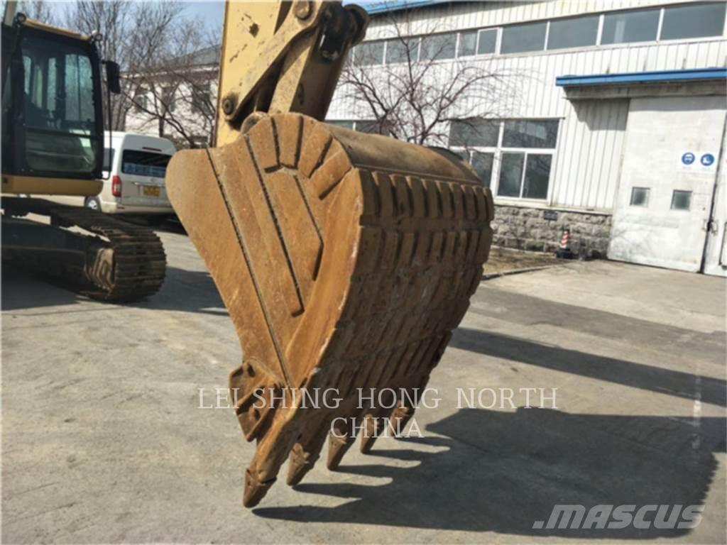 CAT 326D2L Escavatori cingolati