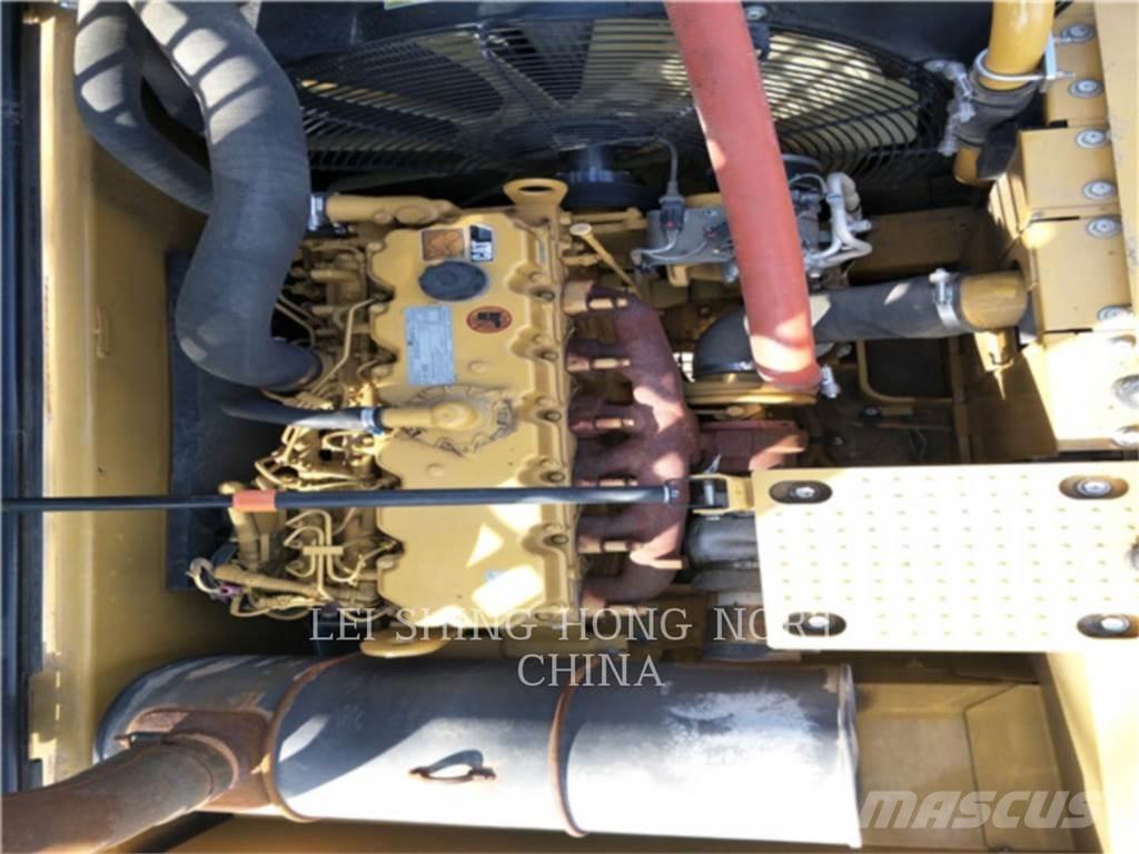 CAT 326D2L Escavatori cingolati