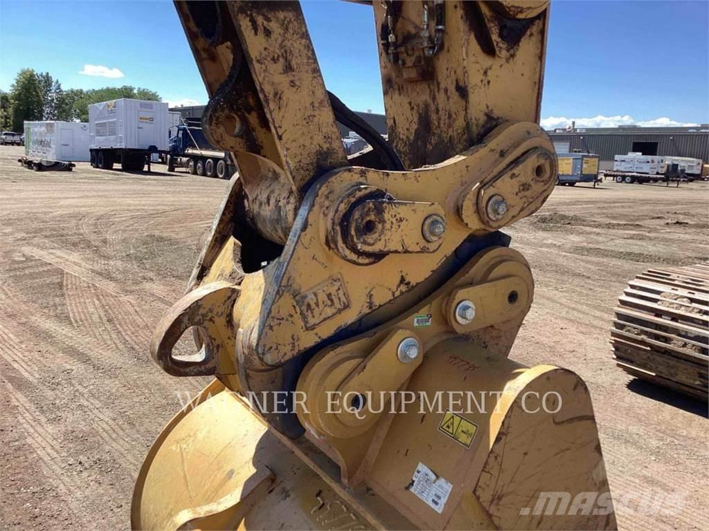 CAT 330 Escavatori cingolati