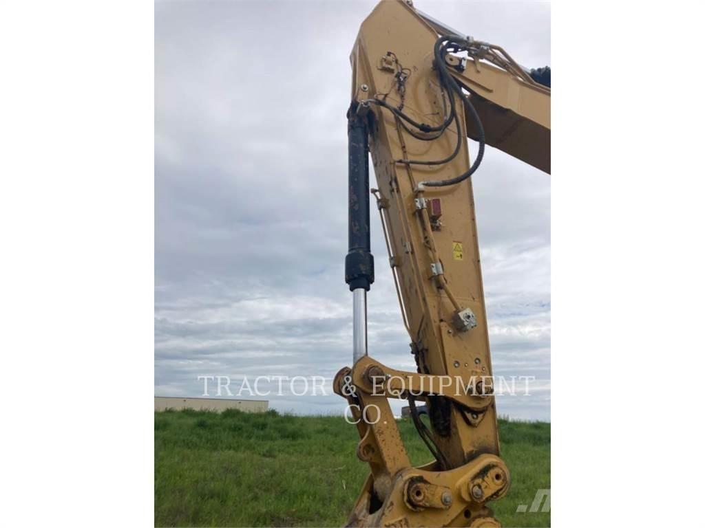 CAT 330 Escavatori cingolati
