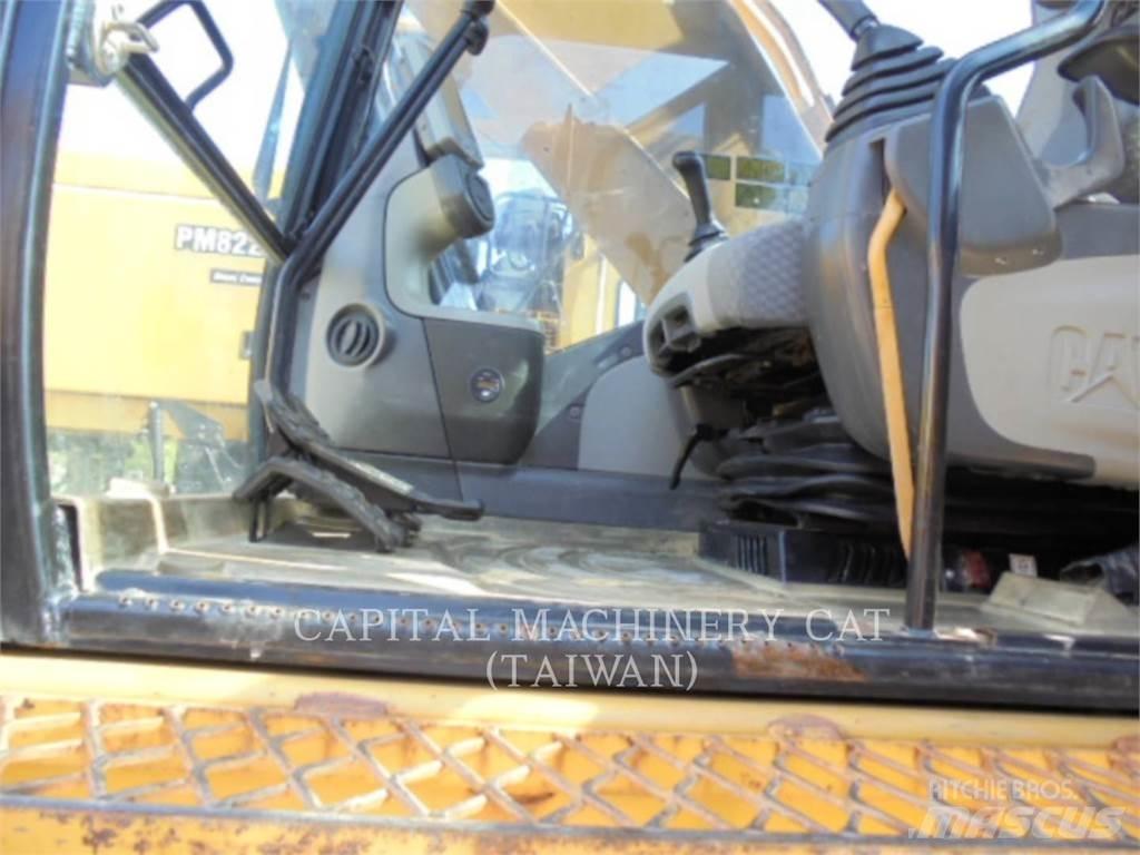 CAT 330D2L Escavatori cingolati