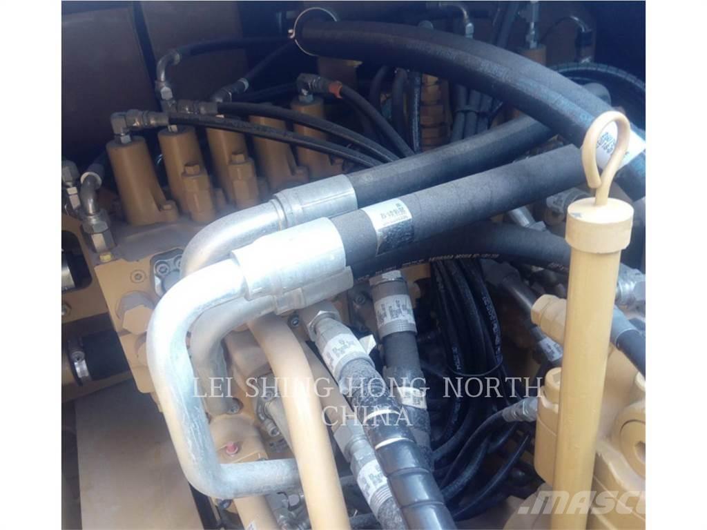 CAT 330D2L Escavatori cingolati