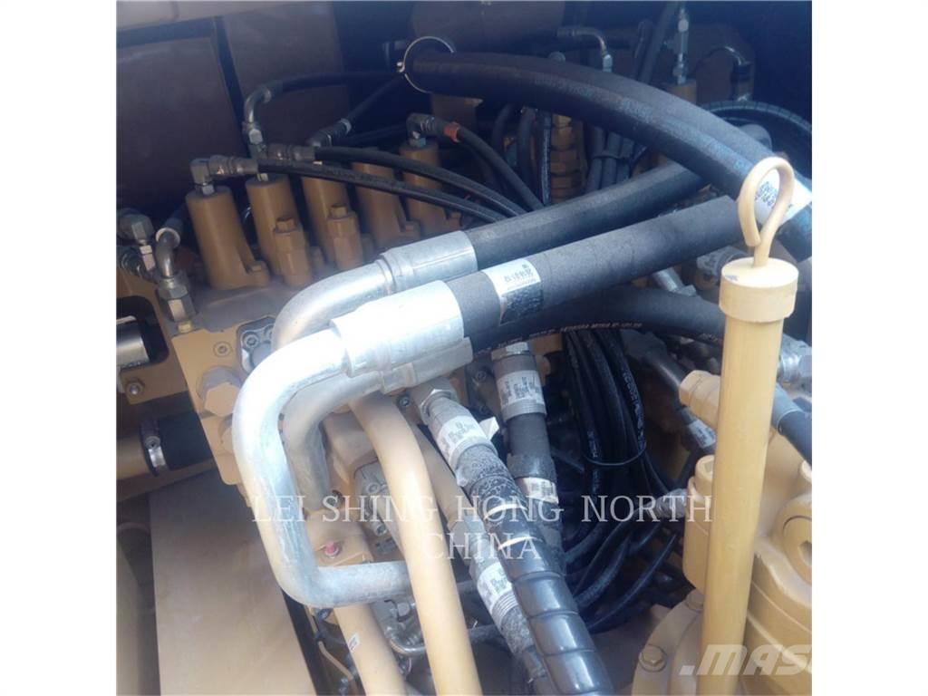 CAT 330D2L Escavatori cingolati