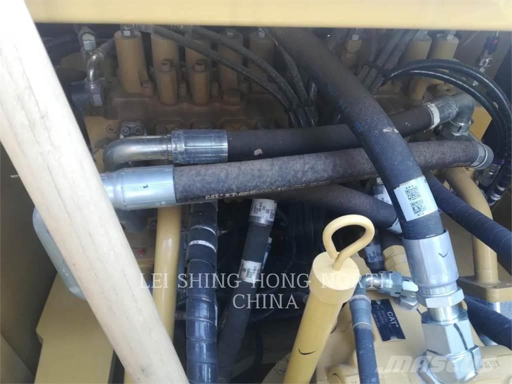 CAT 330D2L Escavatori cingolati