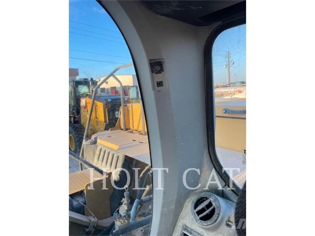 CAT 330GC Escavatori cingolati