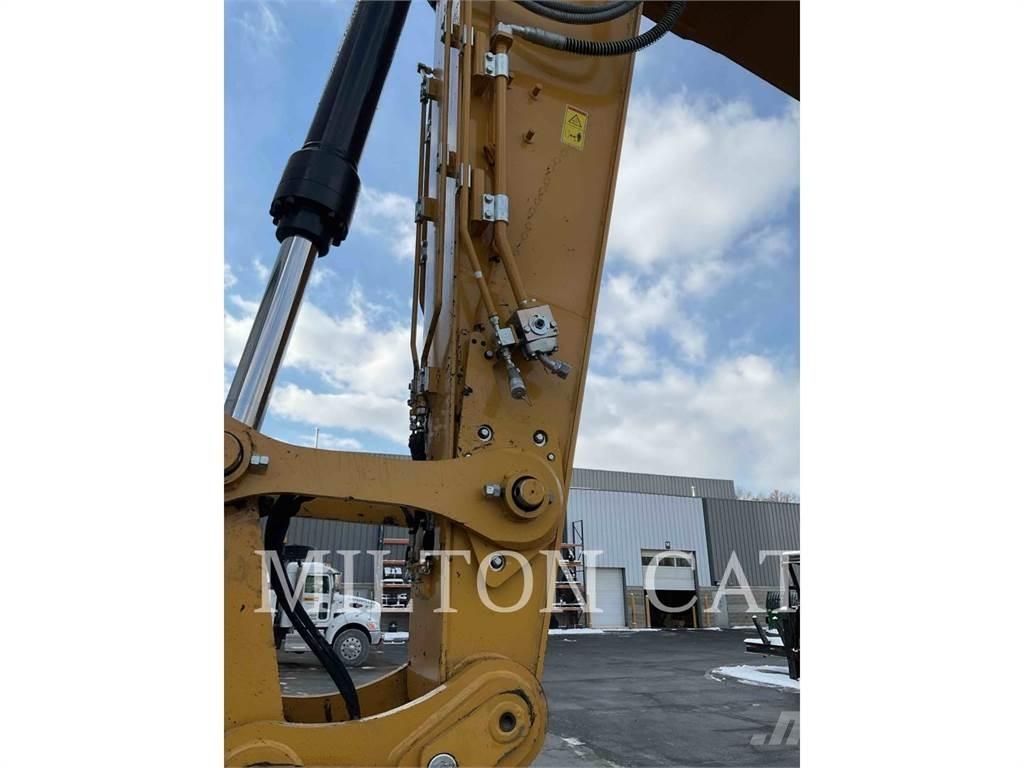 CAT 335 Escavatori cingolati