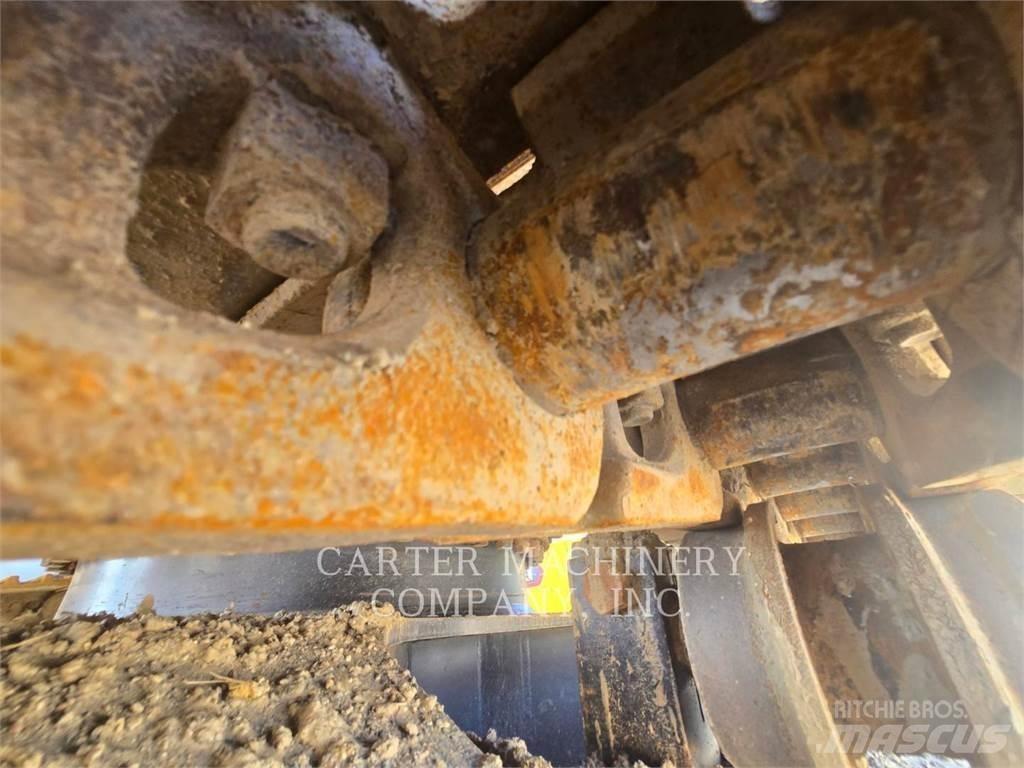CAT 335FLCR Escavatori cingolati