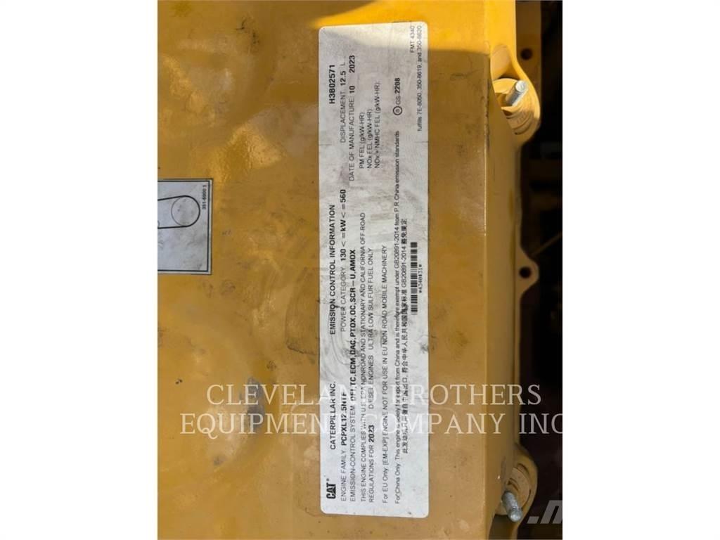 CAT 352 Escavatori cingolati