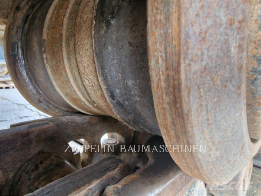 CAT 352-07A Escavatori cingolati