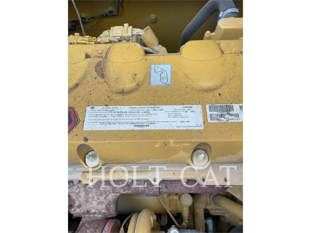 CAT 352 12 Escavatori cingolati