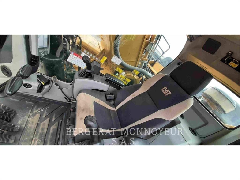 CAT 352F Escavatori cingolati