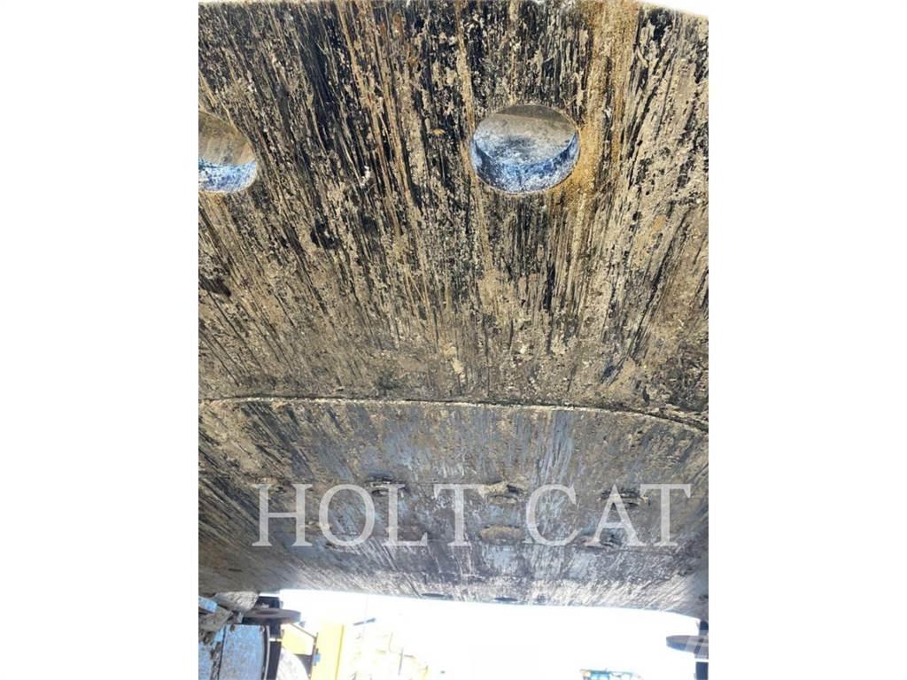 CAT 374 Escavatori cingolati