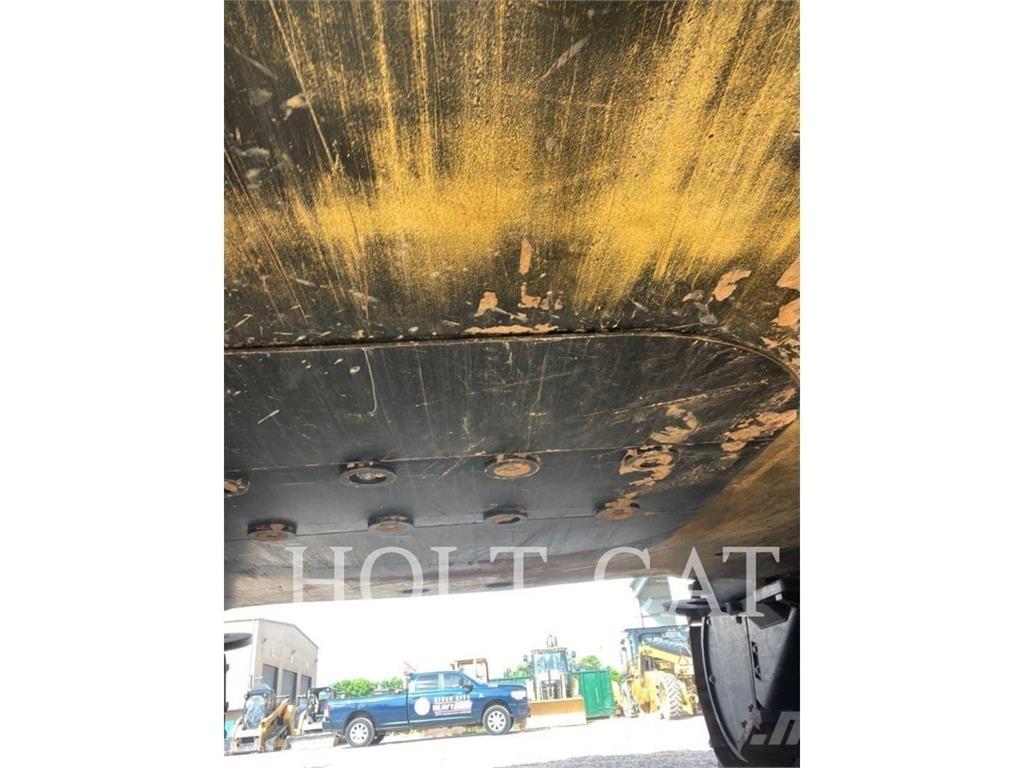 CAT 374 Escavatori cingolati