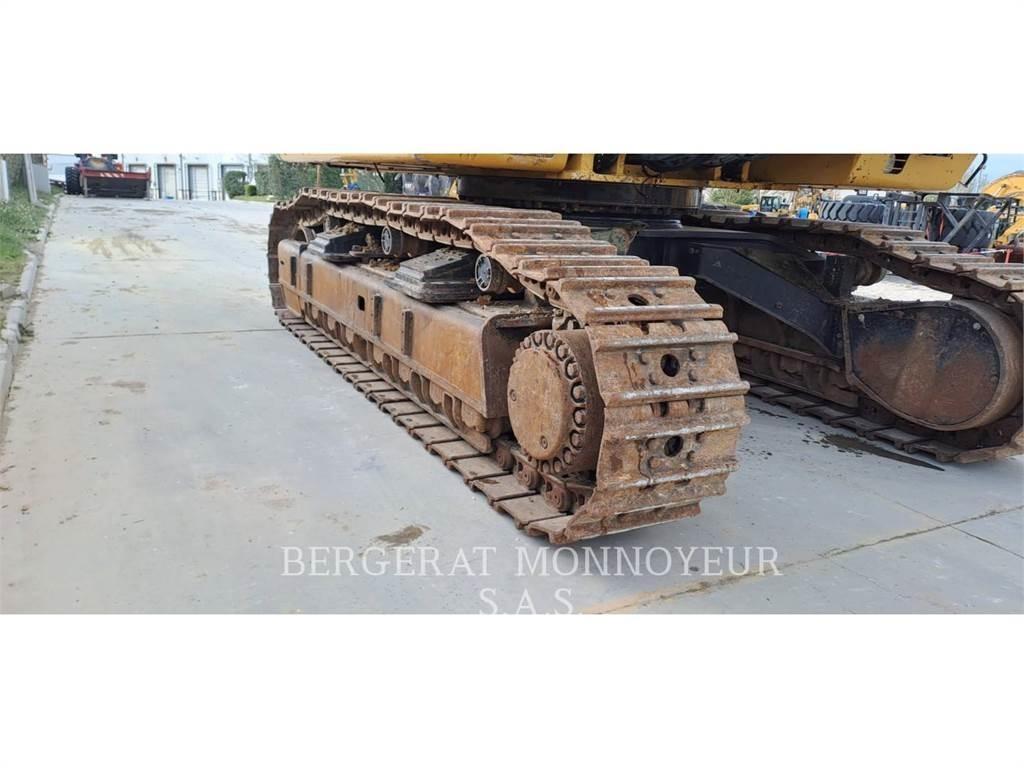 CAT 374D Escavatori cingolati