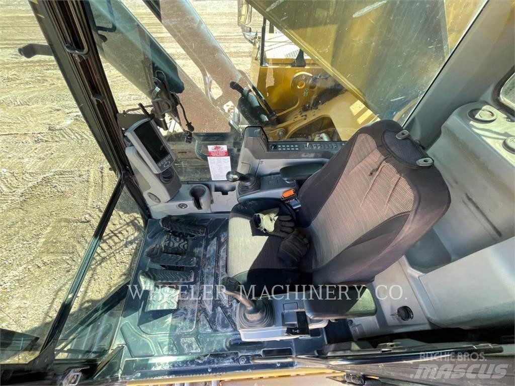 CAT 374F Escavatori cingolati
