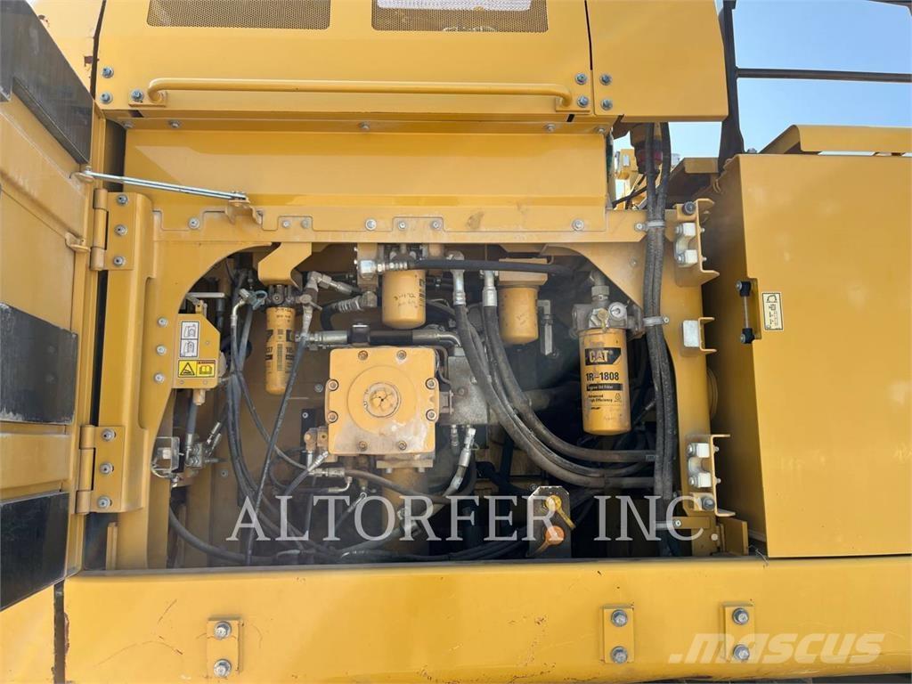 CAT 374FL Escavatori cingolati