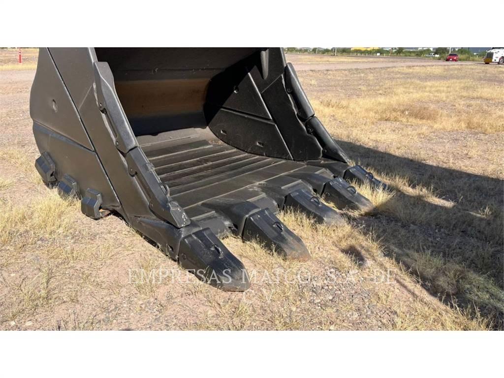 CAT 390DL Escavatori cingolati