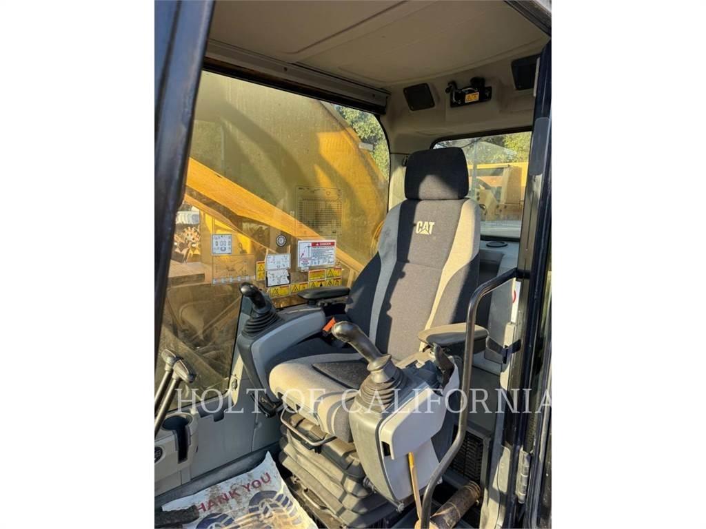 CAT 390FL Escavatori cingolati